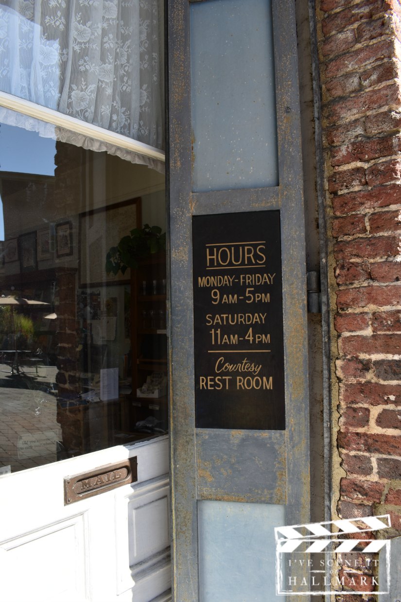 The Christmas Card film locations by Kerry at I've Scene It On Hallmark