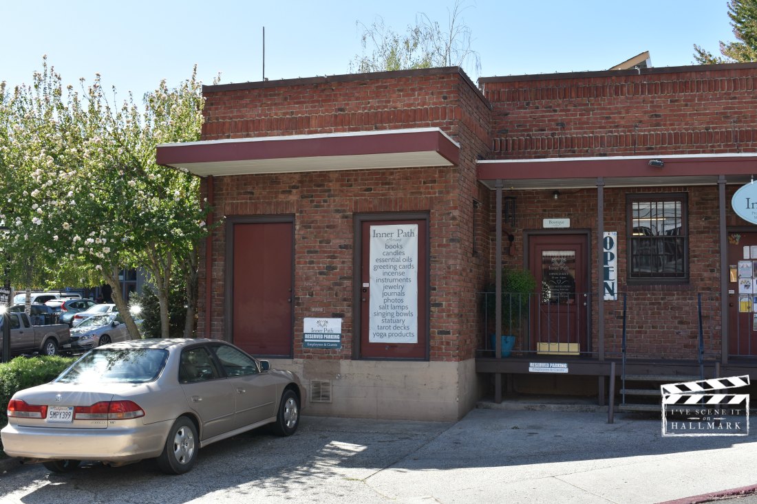 The Christmas Card film locations by Kerry at I've Scene It On Hallmark